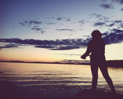 Näin kalastat ilman välineitä